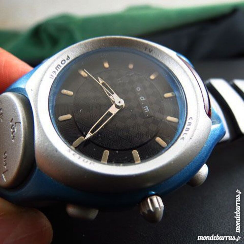 O.D.M. montre t&eacute;l&eacute;commande &eacute;dition limit&eacute;e DIV0299 Bijoux et montres