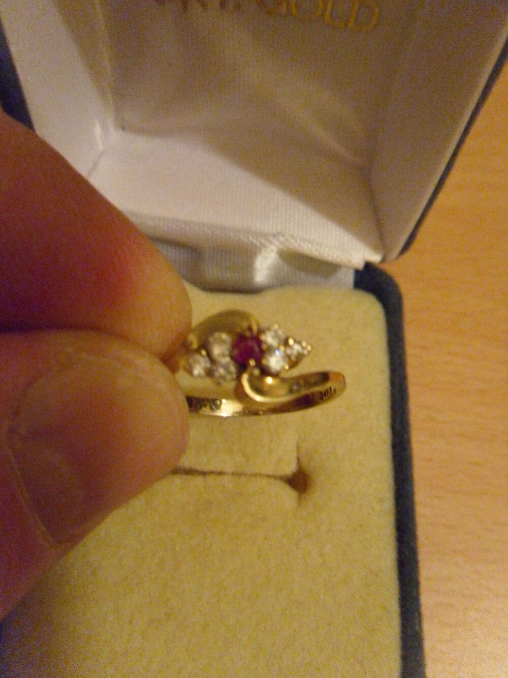 Belle Bague avec pierre Rubis &amp; 6 Diamants, 14k Bijoux et montres