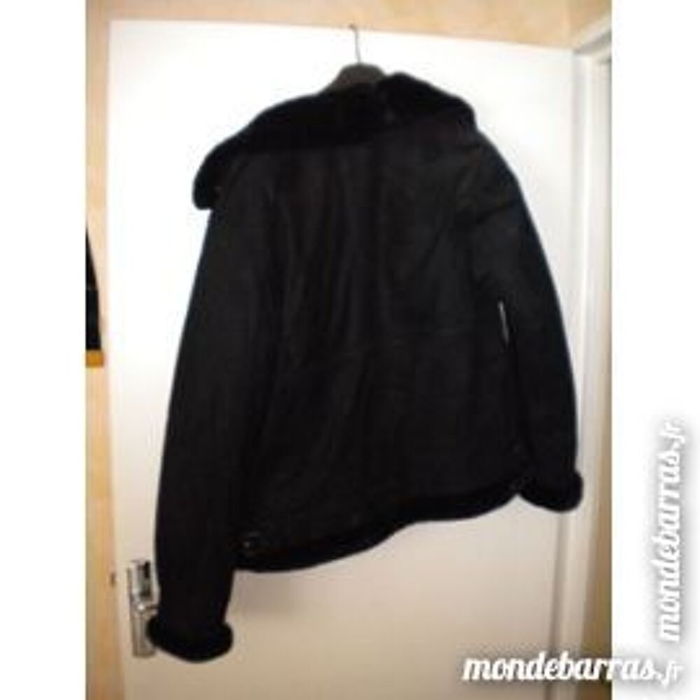 blouson en croute de cuir et fausse fourrure noir Vêtements
