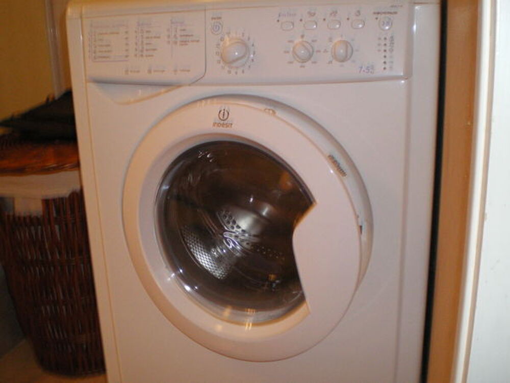 Lave vais (189 €) gazini. ( 231 €) lave linge/s&eacute;c. (350 €) Electroménager