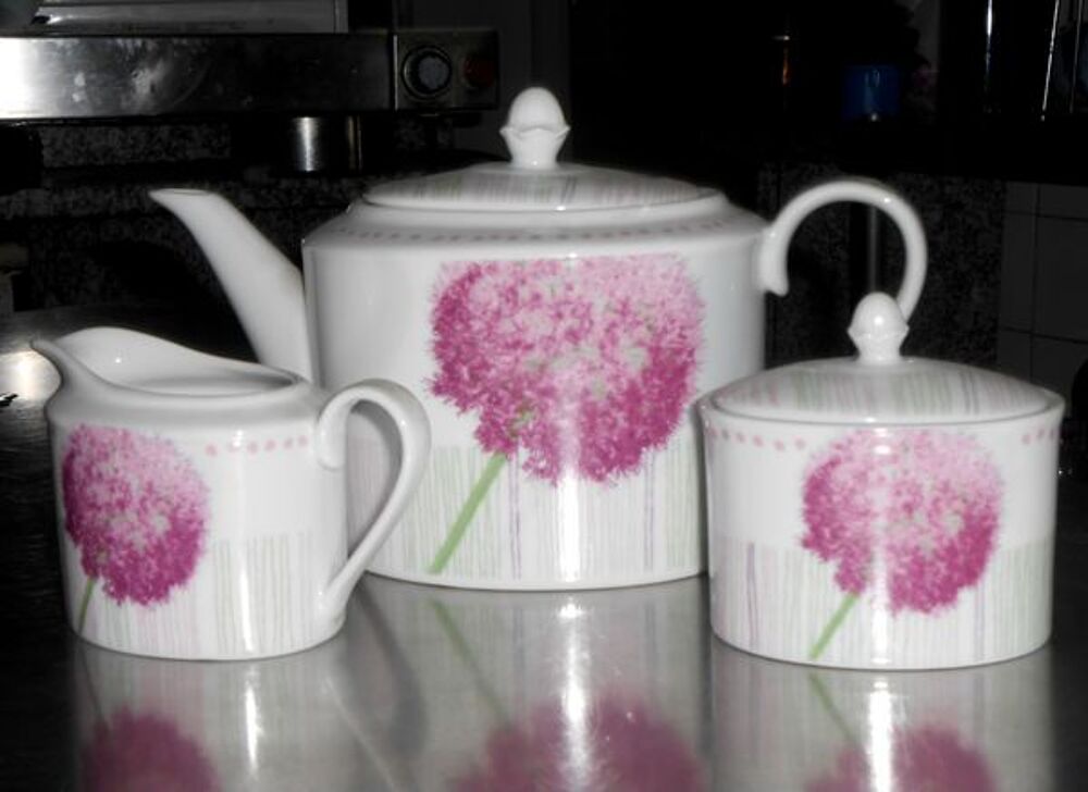 Cafeti&egrave;re/ th&eacute;i&egrave;re motif fleur Décoration