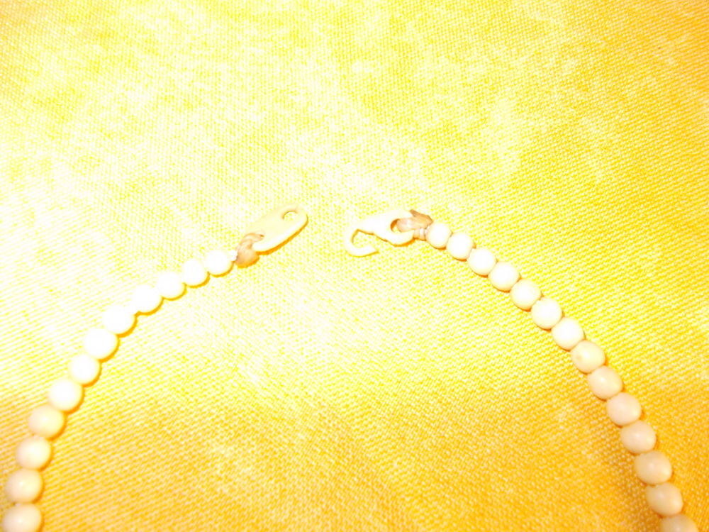 collier en ivoire Bijoux et montres