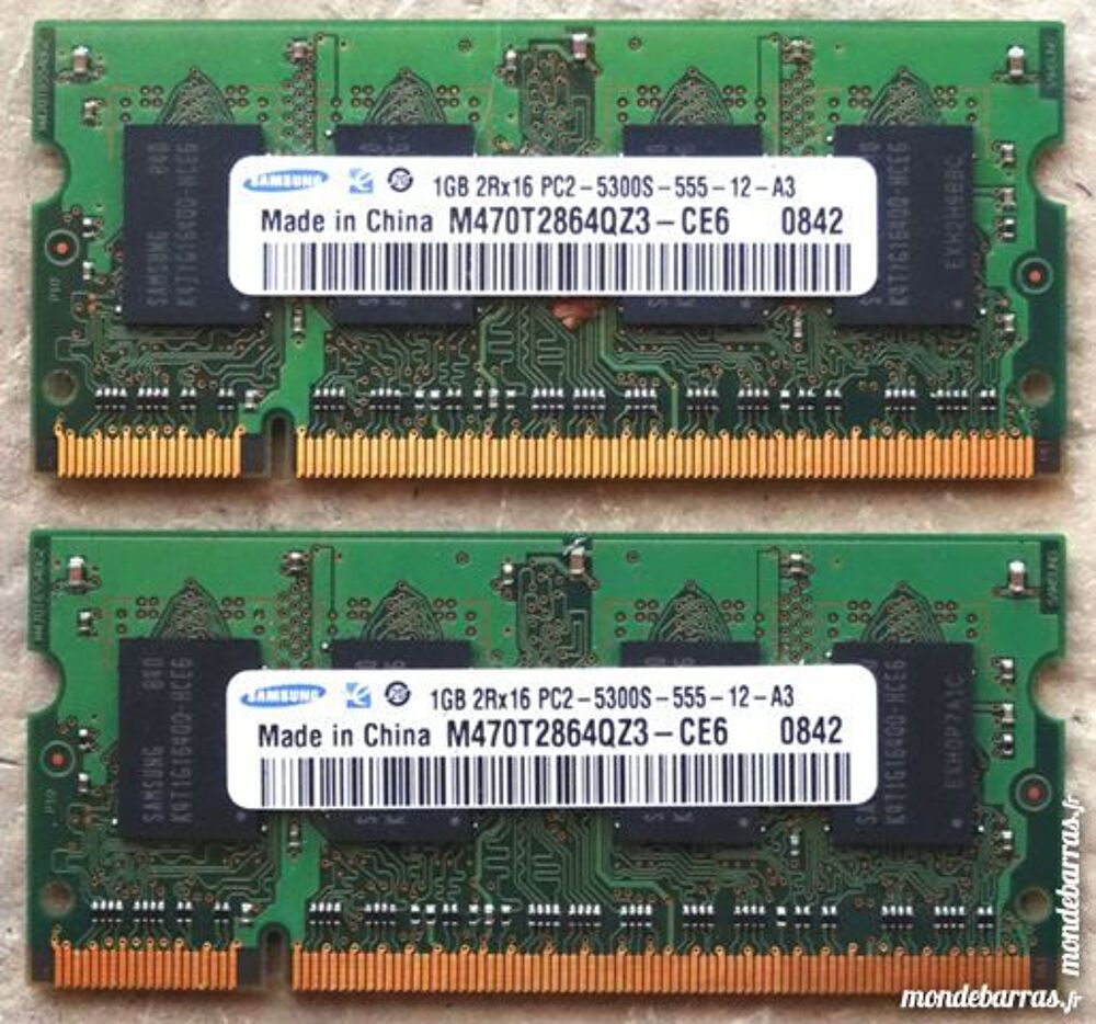 deux m&eacute;moires SAMSUMG M470T2864QZ3-CE6 Matriel informatique