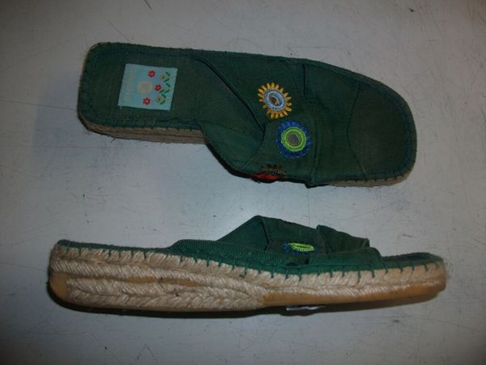 Mules en espadrilles Vert Sapin pt 38 &agrave; 3,50 € Chaussures