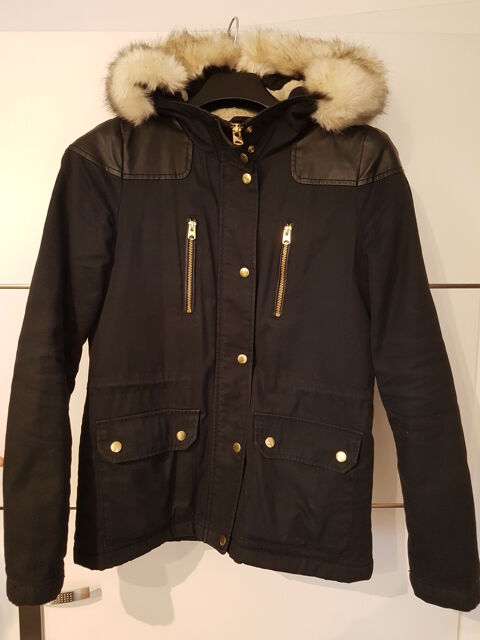 Manteau noir fourrure avec capuche Topshop taille 36  25 Metz (57)