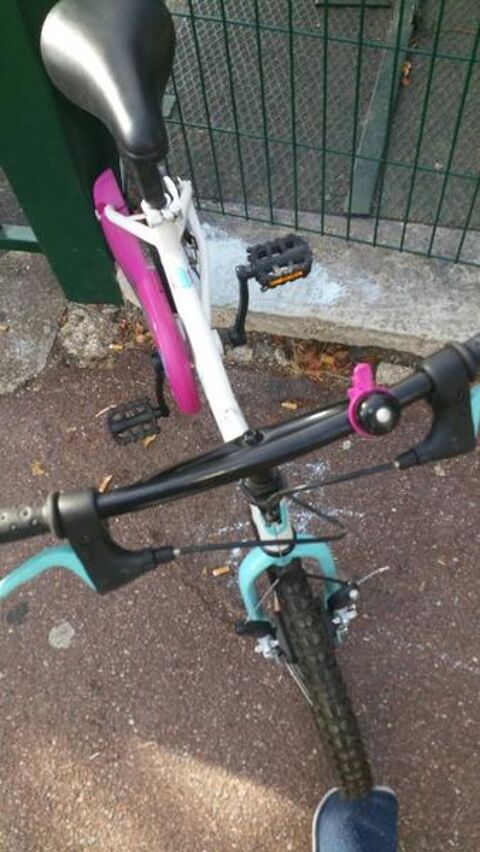 vlo 16  fille btwin 60 Noisy-le-Grand (93)