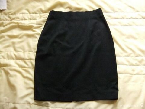 jupe noire 6 Thiais (94)
