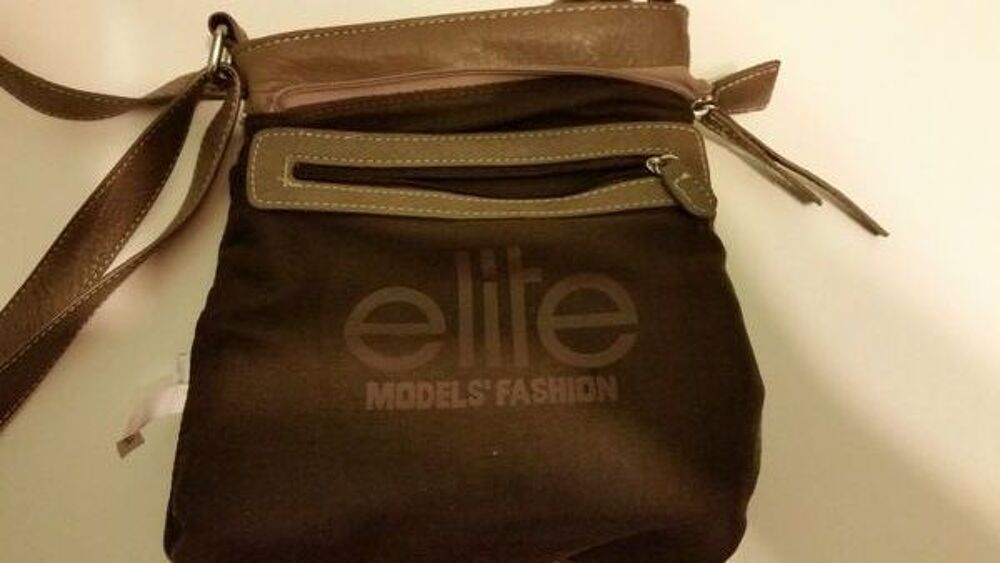Sac &agrave; main de marque elite de couleur marron clair Maroquinerie