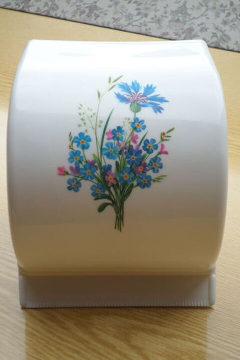 Distributeur papier toilette
3 Vend�me (41)