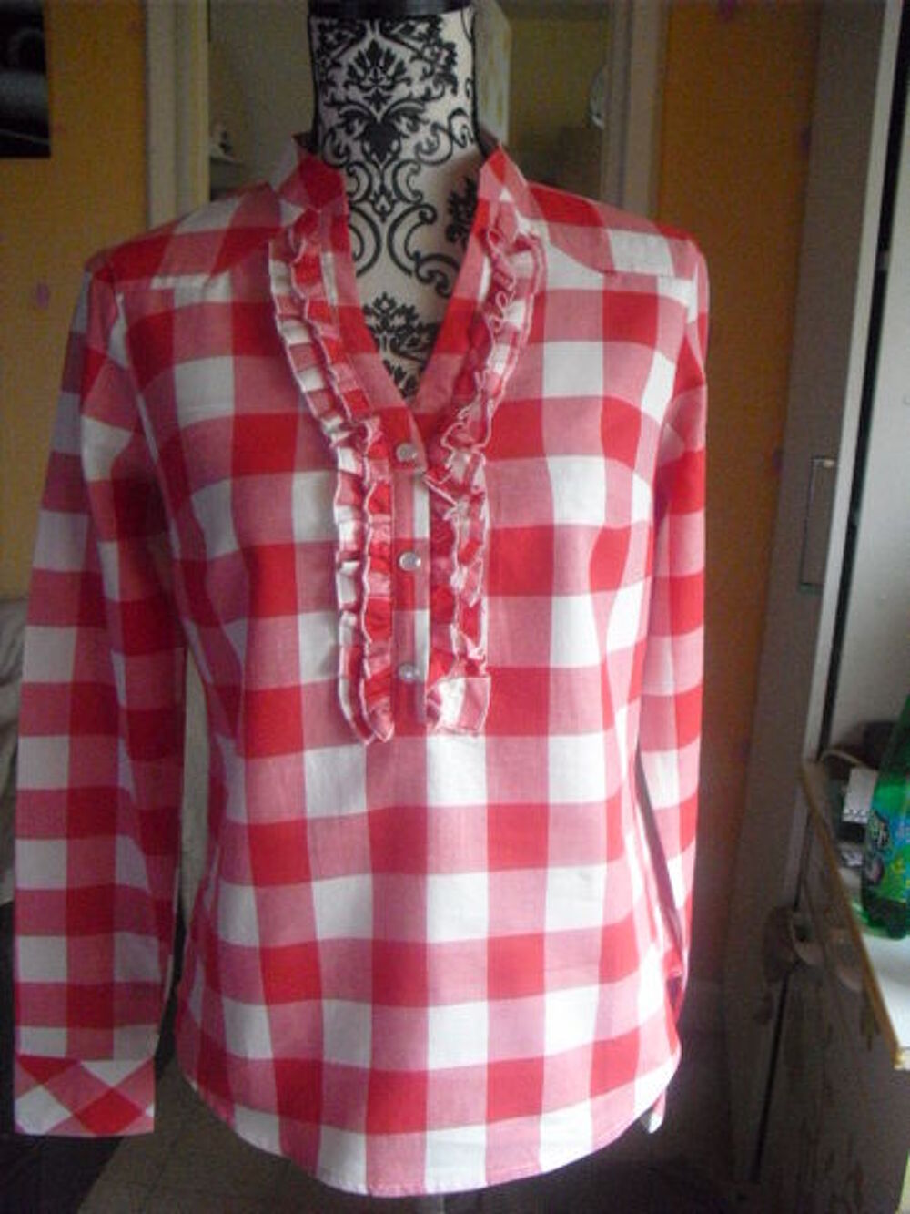 blouse a jabot coton doux vichy NEUVE TAILLE 34 Vêtements
