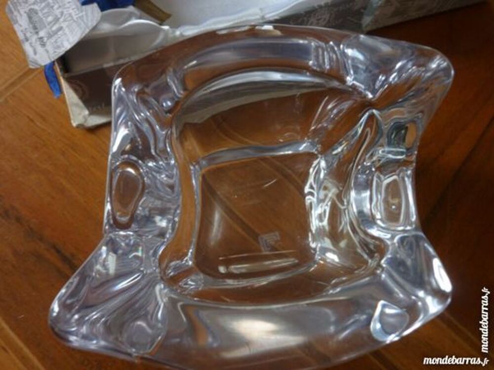 Cendrier cristal BAYEL neuf dans &eacute;crin Décoration