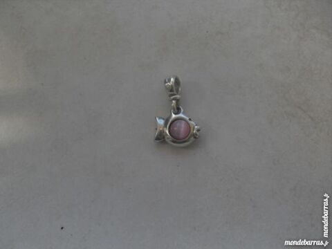 pendentif poisson 14 Saint-Germain-au-Mont-d'Or (69)