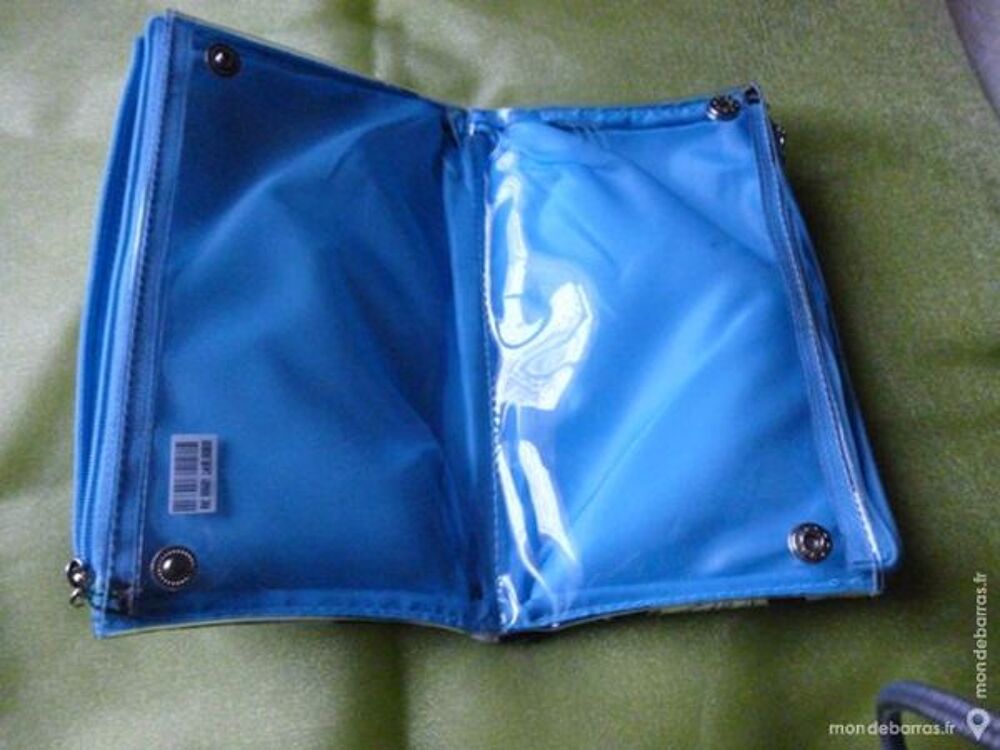 Trousse de maquillage bleue a motifs Maroquinerie