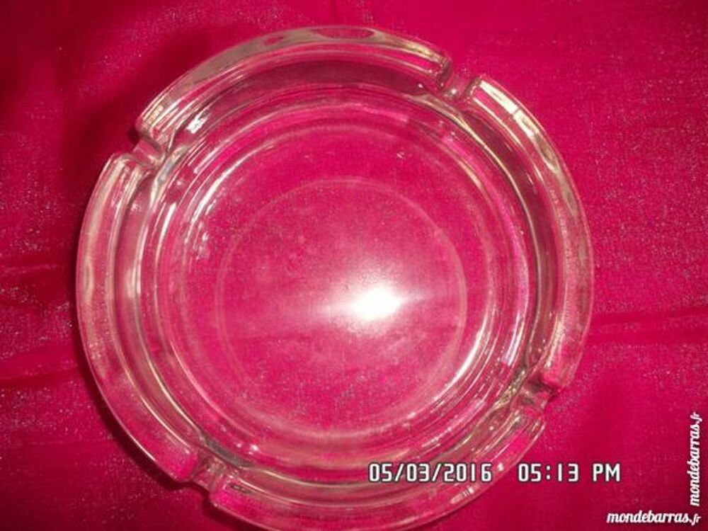 CENDRIER TRANSPARENT EN VERRE Cuisine