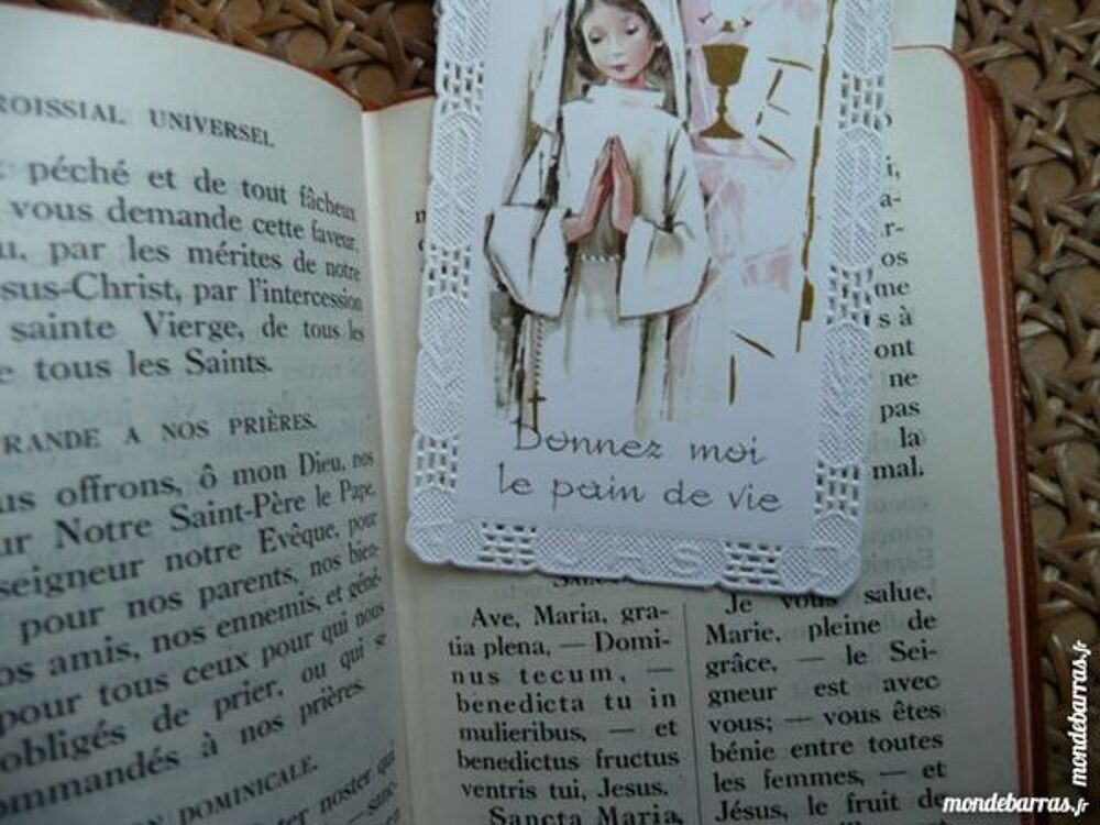 Missel Paroissial Universel avec 13 cartes communi Livres et BD