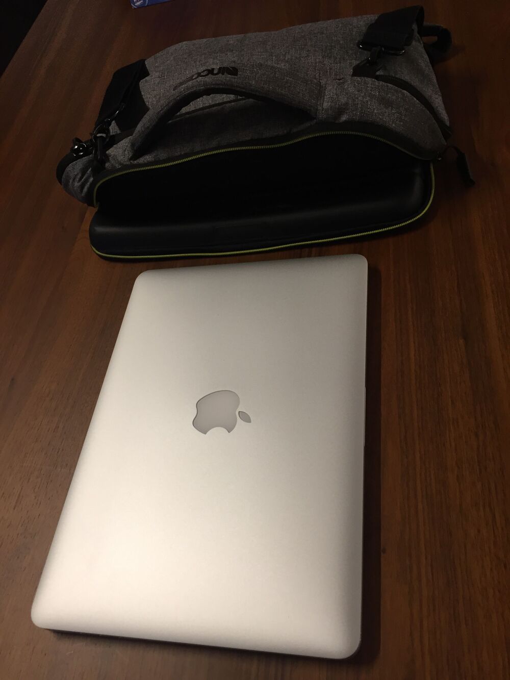MacBook Pro 13 pouces Retina d&eacute;but 2015 comme neuf Matériel informatique