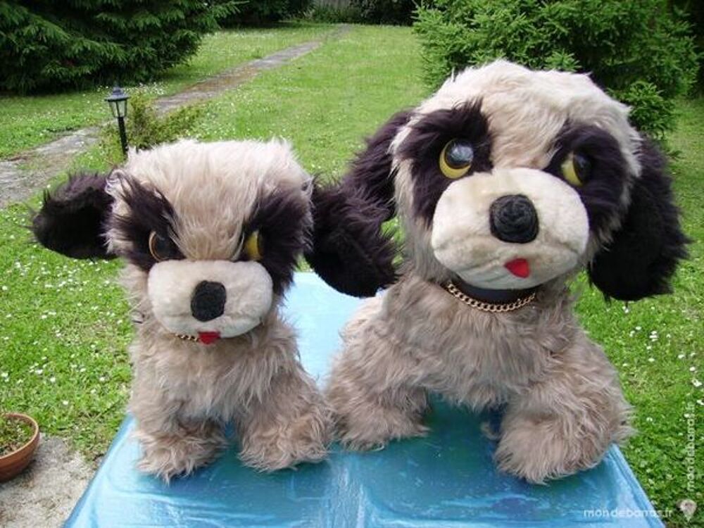 COUPLE DE PELUCHE &laquo; CHIENS &raquo; Jeux / jouets