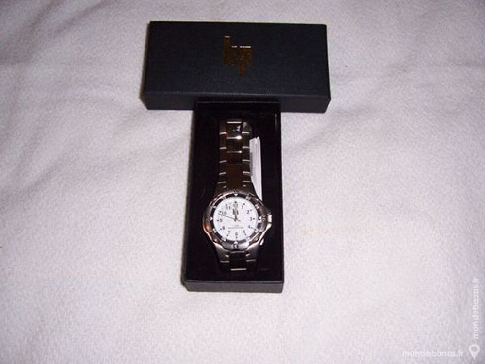 2 MONTRES HOMME ET UNE FEMME Bijoux et montres