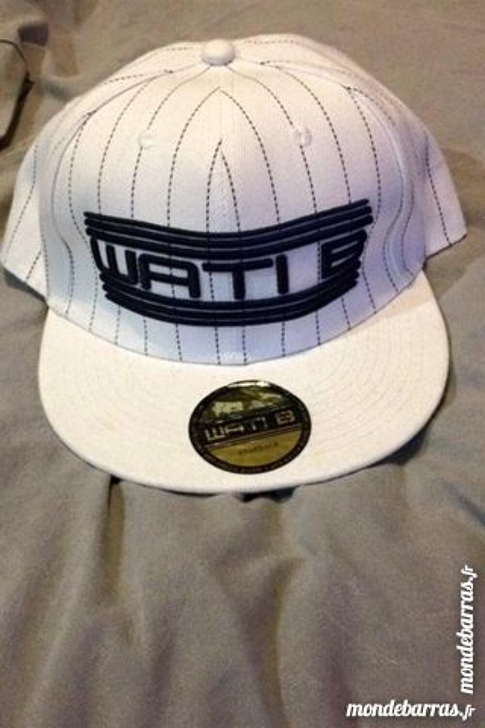 Casquette WATI B Bijoux et montres