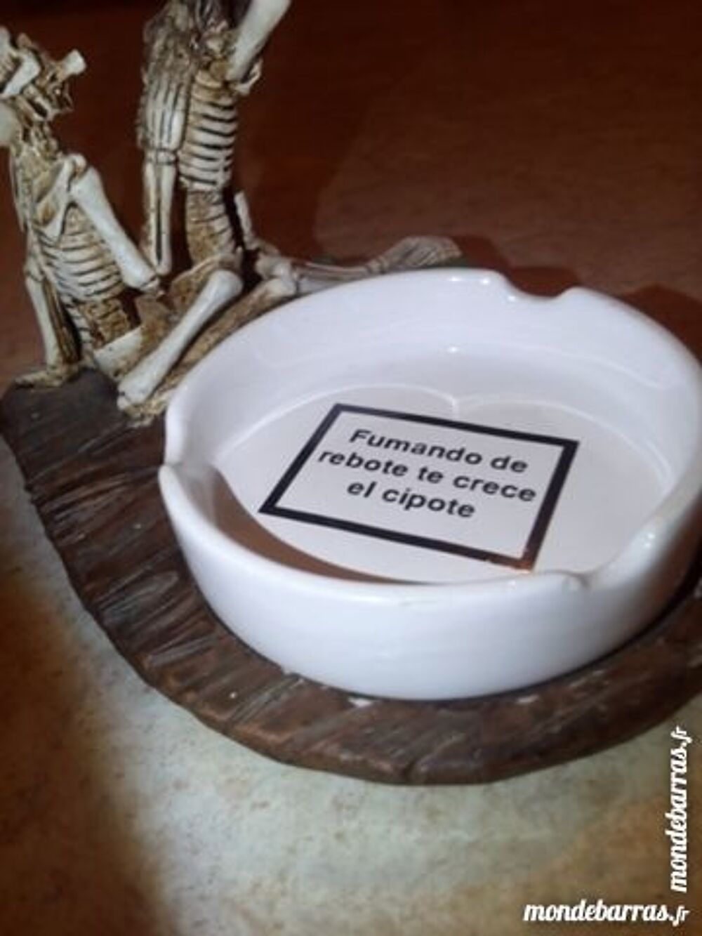 figurine cendrier rasta squelette 