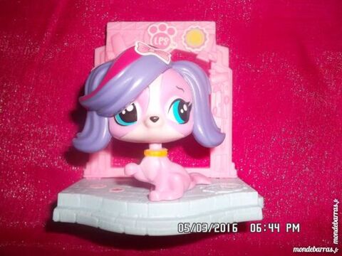 FIGURINE CHIEN ROSE LPS 1 Chambly (60)