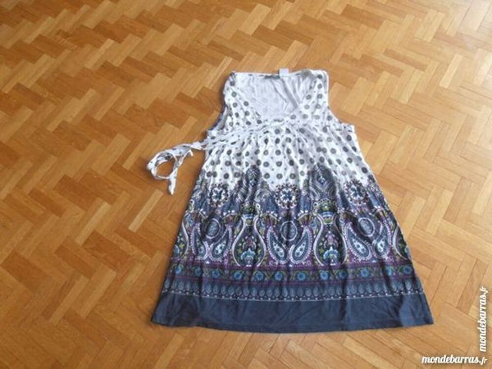Tee-shirt/tunique &agrave; motifs Vêtements