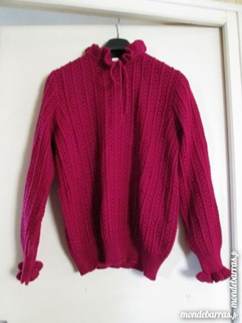 Pull ajour� couleur groseille 10 Goussainville (95)