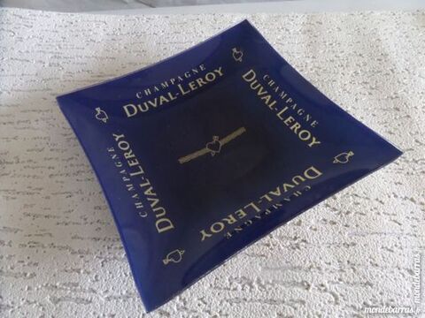 cendrier  champagne  DUVAL LEROY 15 Lyon 8 (69)