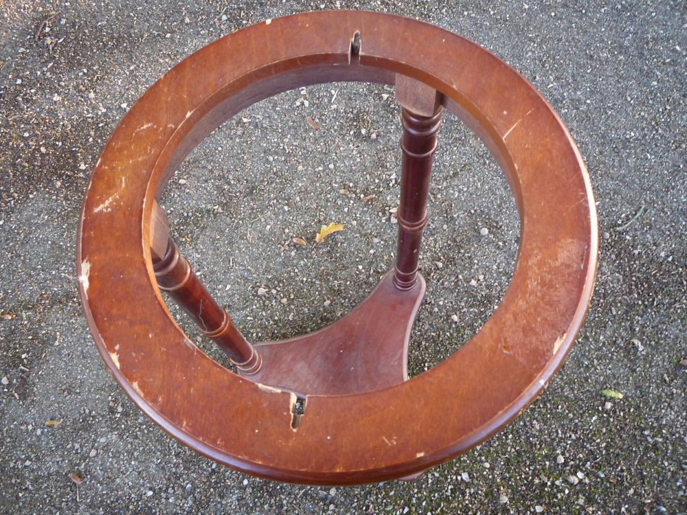 Socle de table /gu&eacute;ridon Meubles