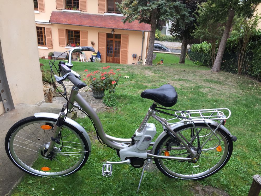 VELO ELECTRIQUE HELKAMA JUBILEE AUTO Vélos