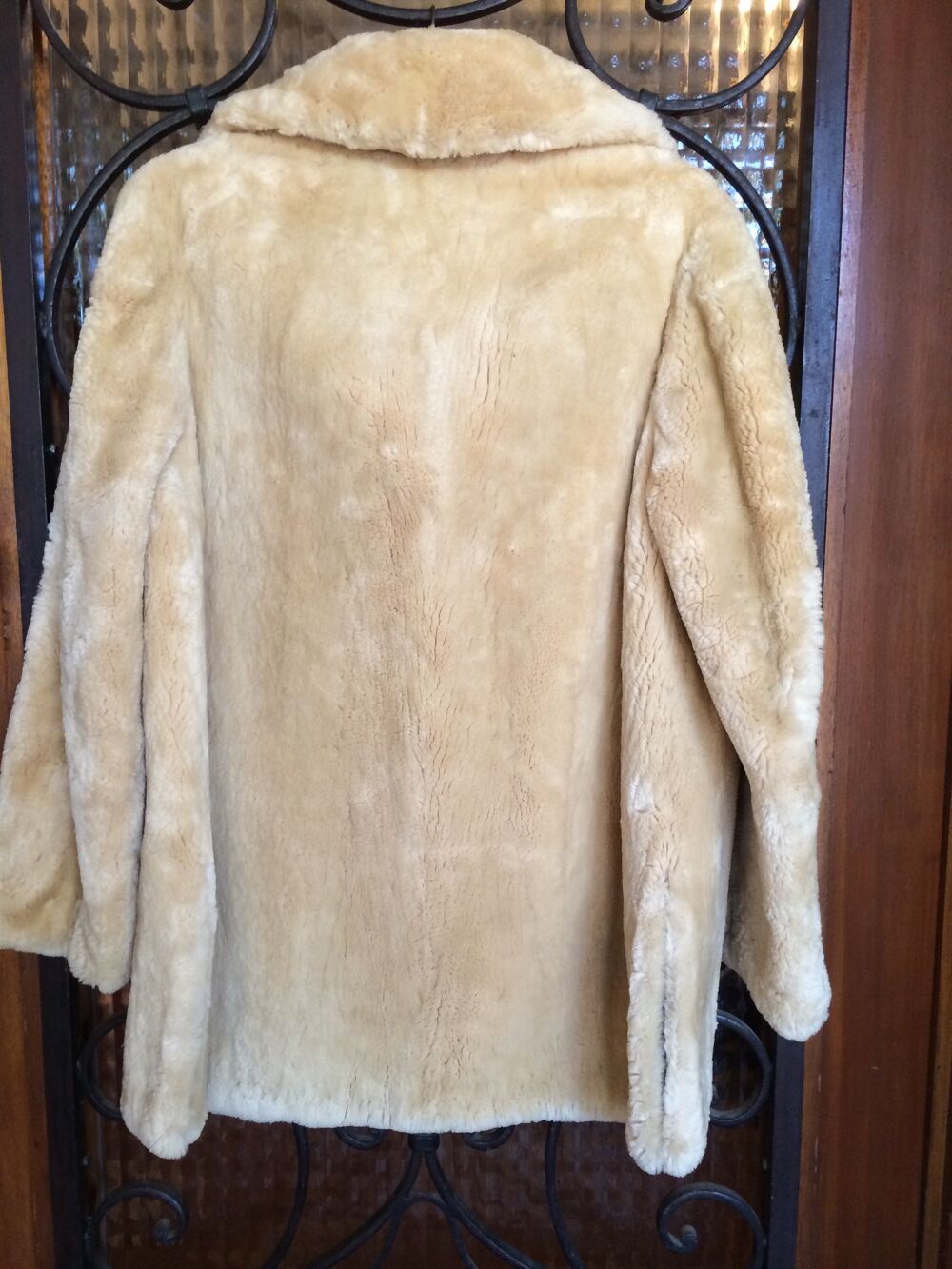 Veste en mouton dor&eacute; retourn&eacute; Vêtements