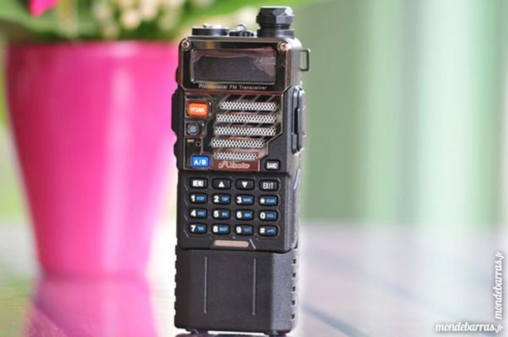 Boitier piles Baofeng UV-5R Jeux / jouets