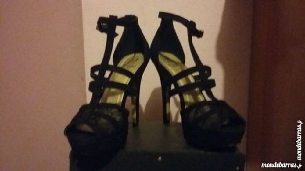 Talon haut + dentelle Neuve Chaussures