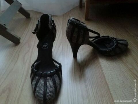 Escarpins tweed et cuir marron ANDRE (t. 39) 20 Chelles (77)