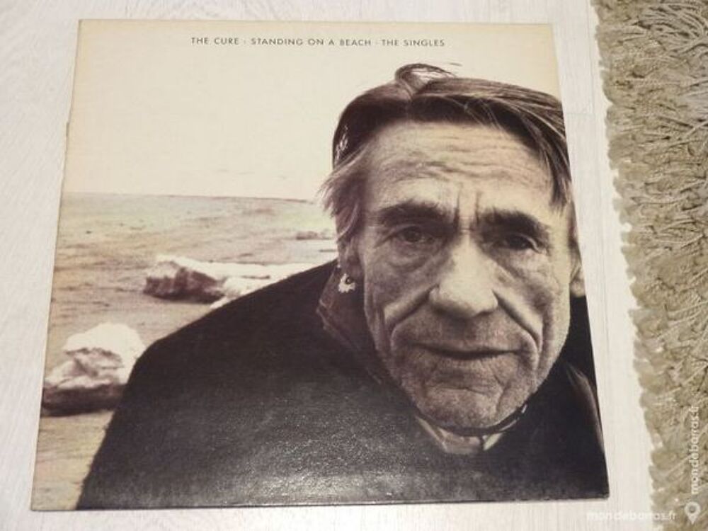 33T THE CURE ?– Standing On A Beach - The Singles CD et vinyles