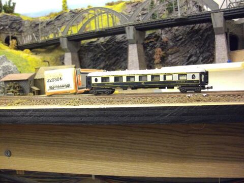 voiture CIWL echelle N 12 Saint-Quentin (02)