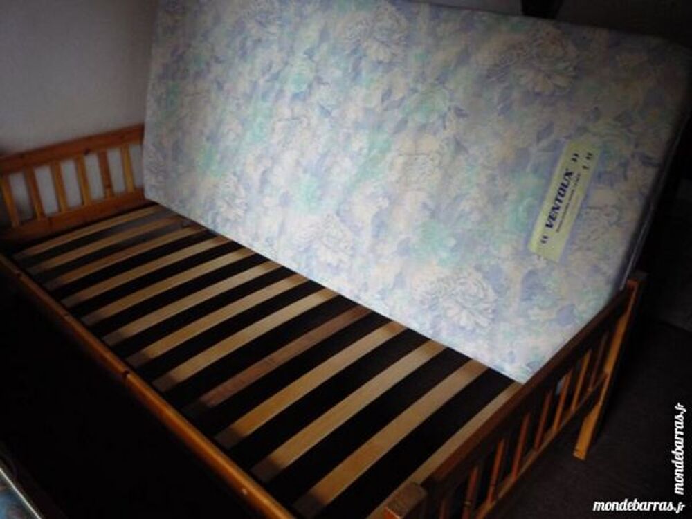 Lit en pichpin en 90cm/matelas/sommier &agrave; lattes Meubles