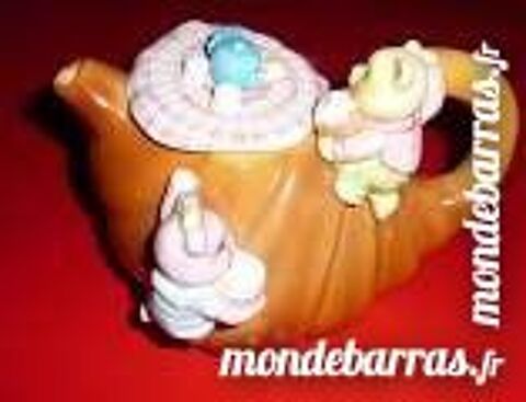 Thire des oursons courant sur un gros croissant 10 Dourdan (91)