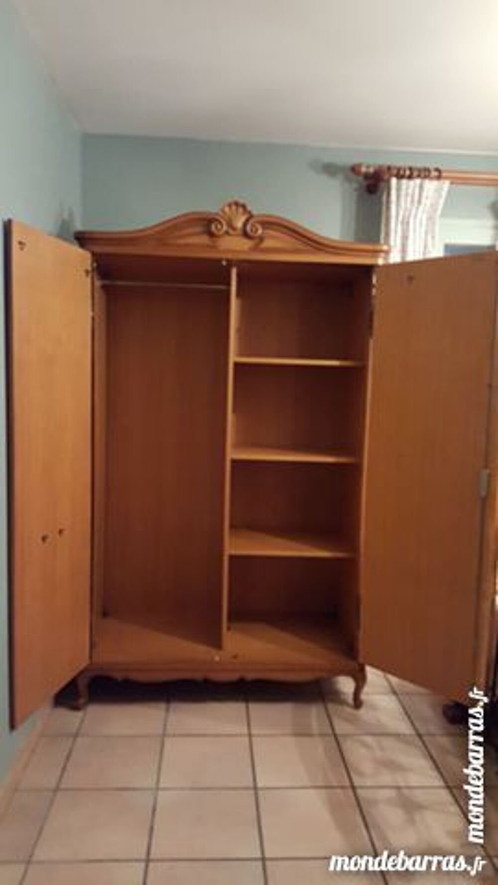 Armoire ch&ecirc;ne massif Meubles