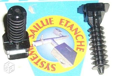 50 vis plastique à frapper 0 Versailles (78)