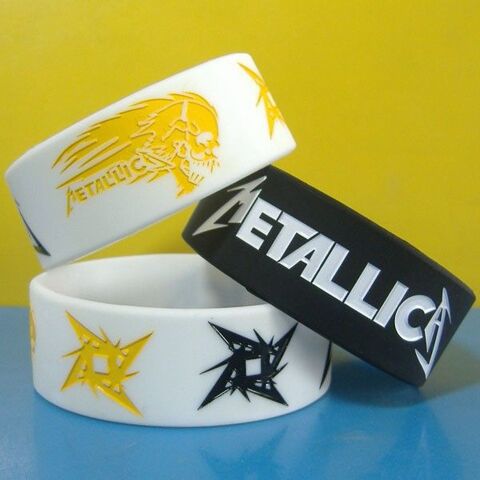 bracelet en silicone metallica noir ou blanc, 5 Carnon Plage (34)