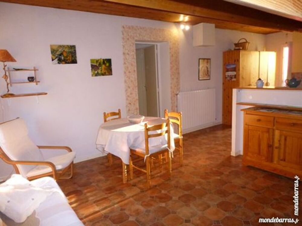   vacances 3 personnes 2 étoiles Provence-Alpes-Côte d'Azur, La Tour-d'Aigues (84240)