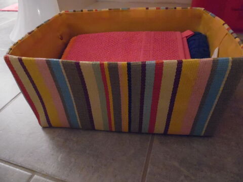 panier de rangement multicolore, trs bon tat 5 Abbeville (80)
