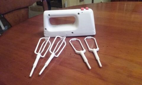 Petit batteur de voyage (� piles) 5 Charenton-le-Pont (94)