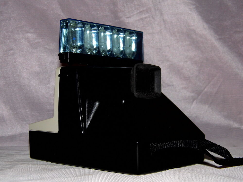 POLAROID 1000 POLAROID LAND CAMERA SX 70 APPAREIL PHOTO VINTAGE 