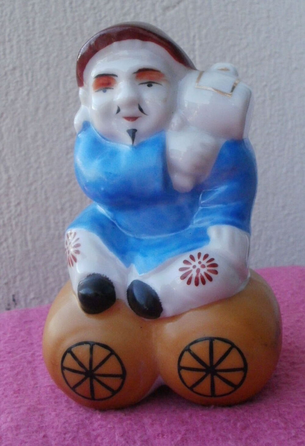 STATUETTE FIGURINE en porcelaine du JAPON Hauteur 10 cm Décoration
