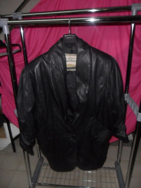 VESTE CUIR NOIRE 0 Bannay (57)