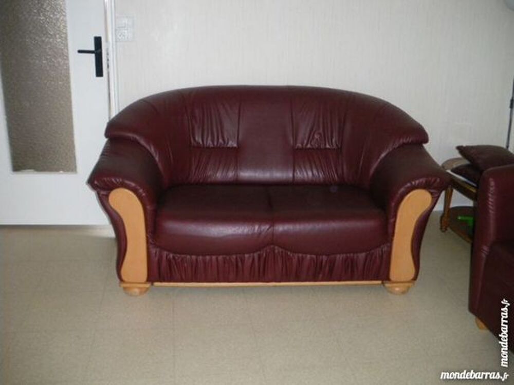ENSEMBLE CUIR ET BOIS Meubles