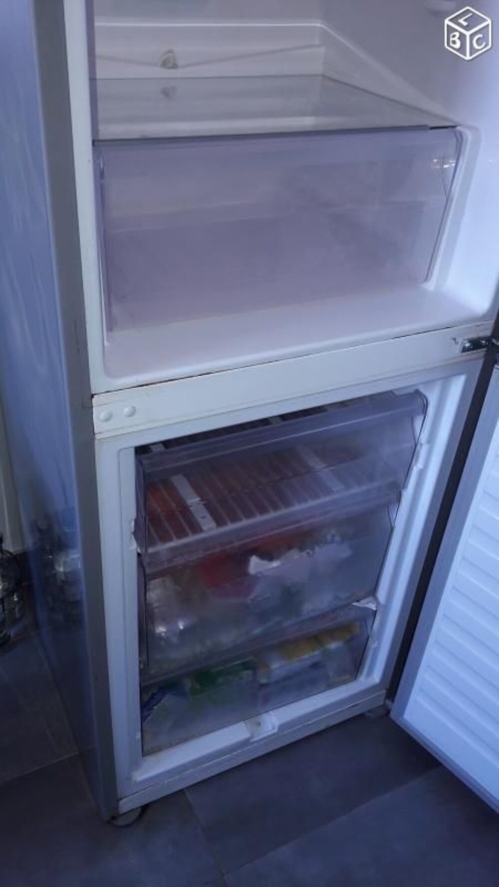 A saisir Frigo combin&eacute; cong&eacute;lateur Whirlpool TBE Electroménager