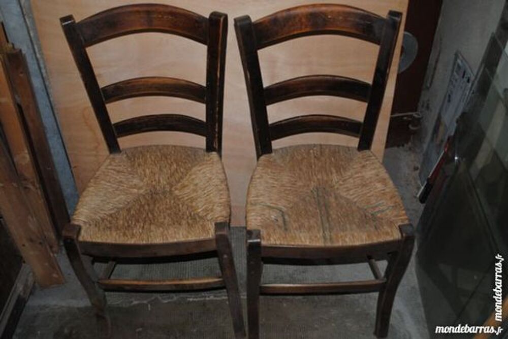 2 chaises style campagne Meubles